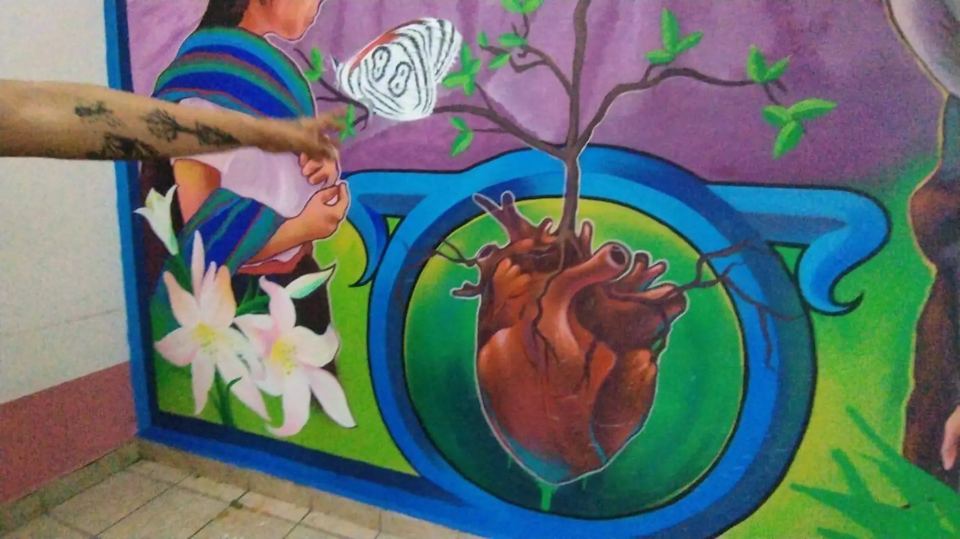 Mural en palacio municipal de Rafael Delgado honra a los floricultores; la historia